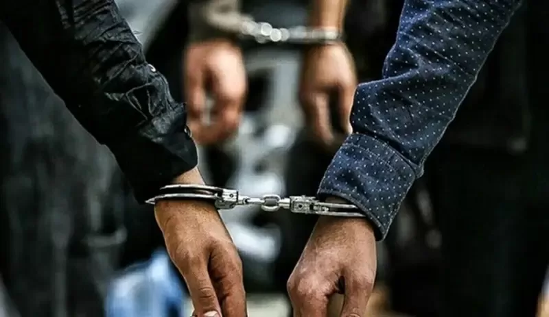 اليمن: الأجهزة الأمنية في المهرة تضبط متهماً بالابتزاز والتعذيب