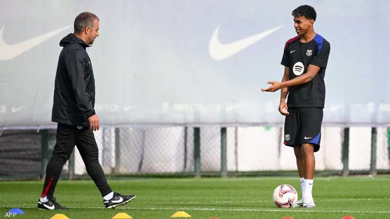 " لا أحد فوق النظام" ... يامال يسبب أزمة بين إدارة برشلونة وفليك؟