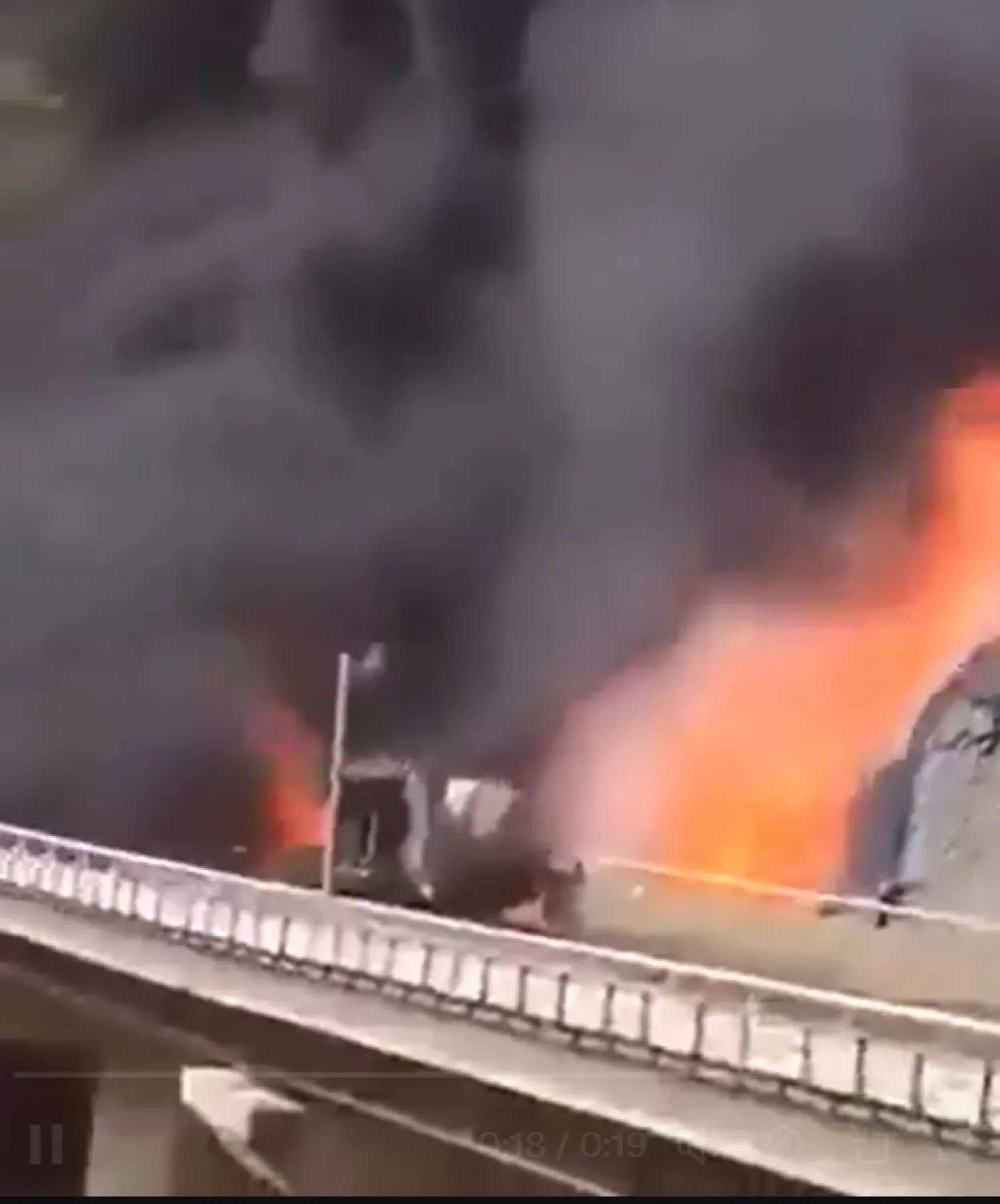 السعودية: وفاة 45 معتمراً هندياً إثر اصطدام حافلتهم بشاحنة وقود في المدينة المنورة