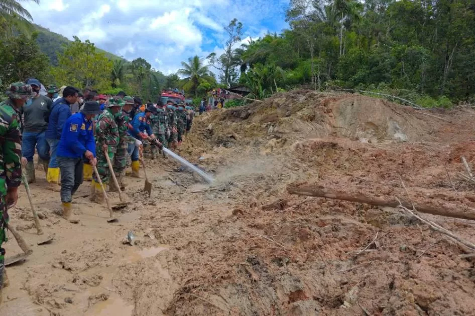 Indonesia flood death toll rises to 303.