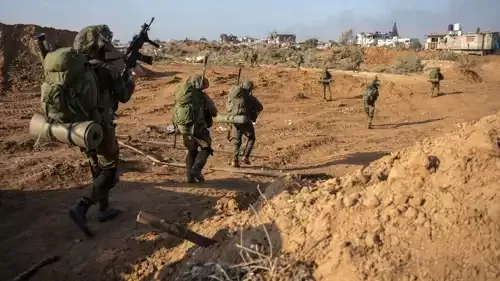 Israel re-infiltrates Quneitra in southern Syria amid escalating violations.