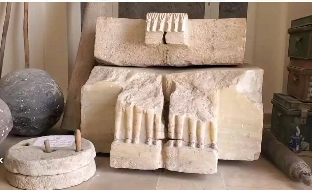 Yemen: Two artifacts from the Awam Temple, weighing two tons, were confiscated and returned to the Al-Mahra Museum.