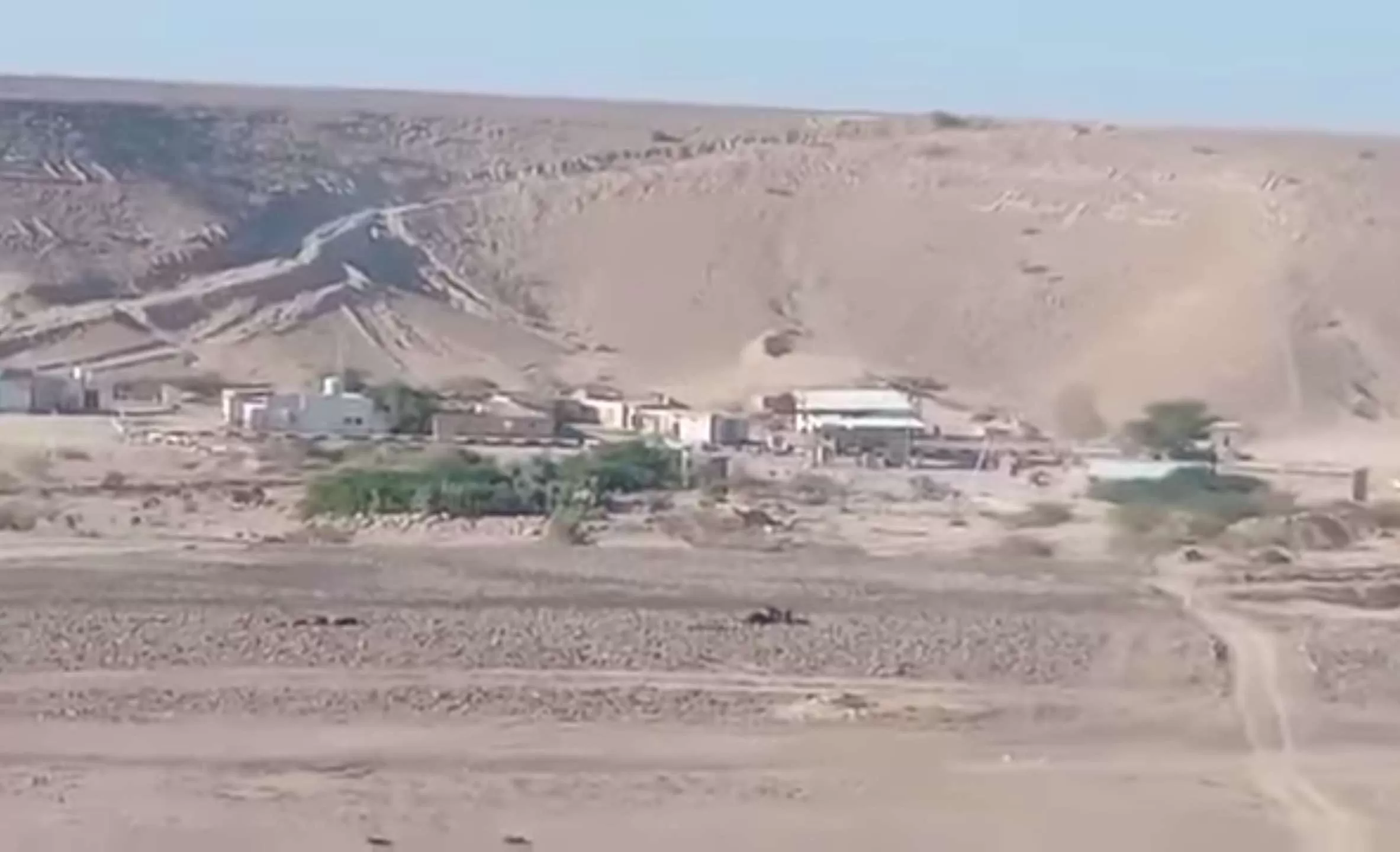 Yemen: The Second Military Region announces repelling an attack on oil sites and regaining full control.