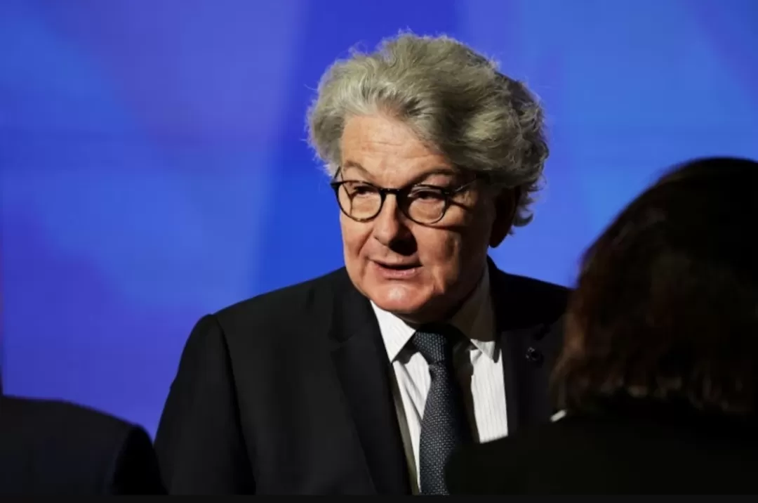 فرنسا تندد بحظر أمريكي على تييري بريتون: "رقابة مقلوبة"