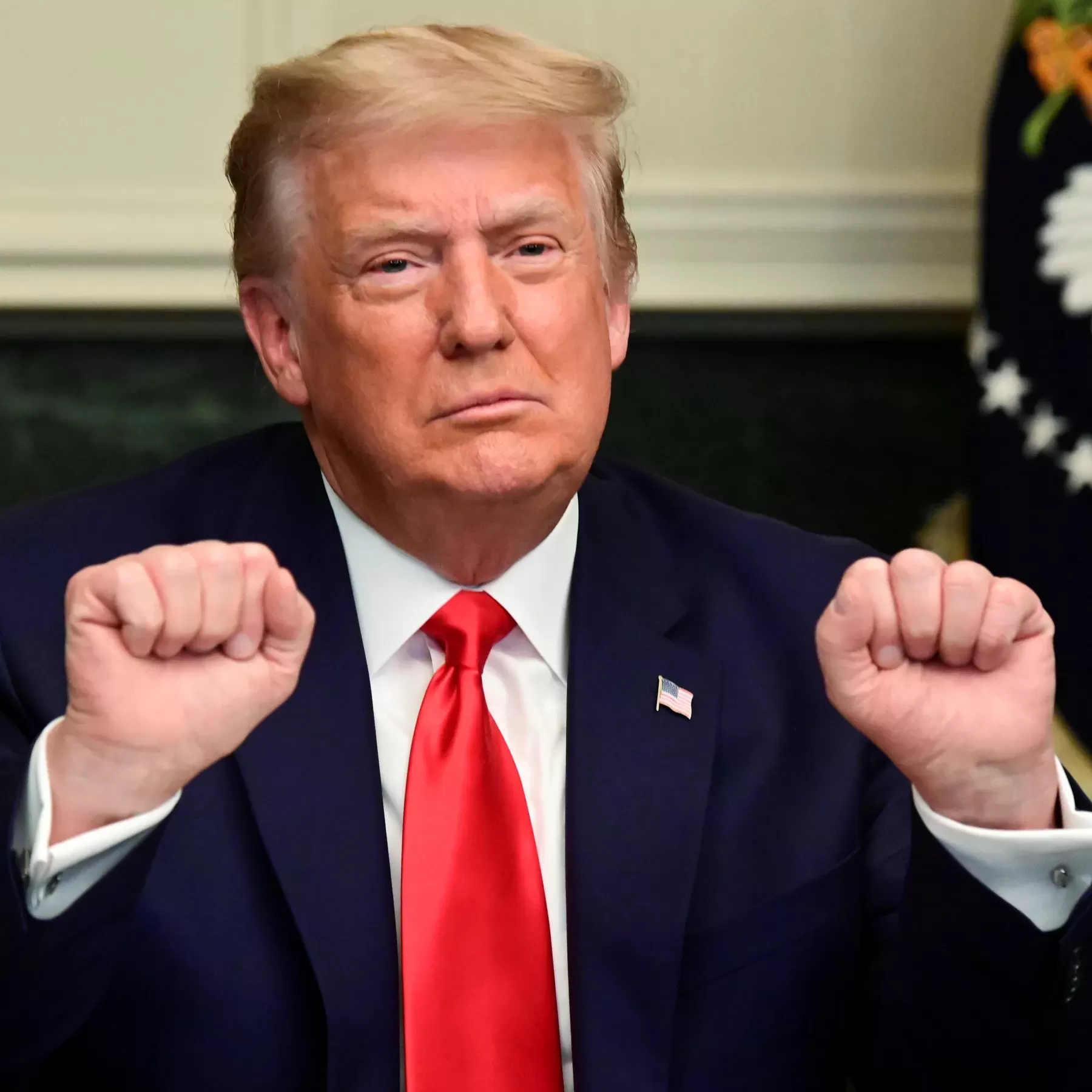 عاجل | ترامب يعلن القبض على مادورو وزوجته وترحيلهما خارج فنزويلا