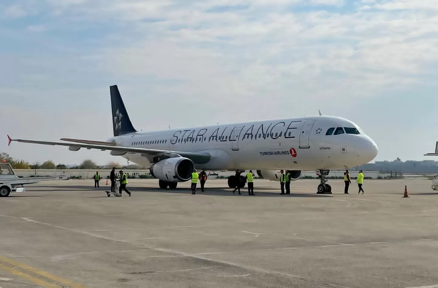 مطار دمشق يُعلن عن تفجيرات مسيطر عليها فجر الإثنين